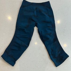 Lululemon seamless capri